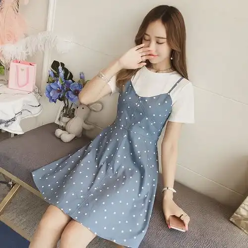 小女人的优雅韵味,裙子来点缀,让你从容而又沉淀之美
