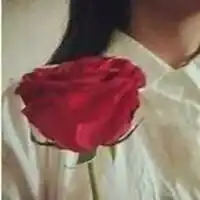 女图文艺高清头像捧花微信头像图片大全
