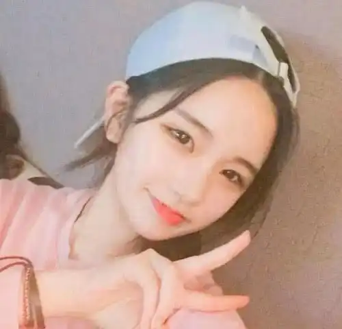 小奶狗不闪回,把这些话扔过去,撩到她腿软