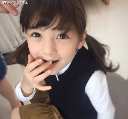 中国夫妻生出混血儿,差点闹离婚,姥姥一席话,夫妻俩喜笑颜开
