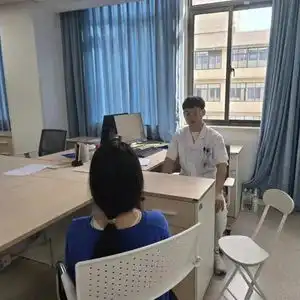 14岁女孩确诊马斯克同款天才病医生不能治愈,容易被成绩掩盖