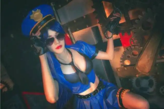 暗夜猫女大白腿卡特琳娜小姐姐
