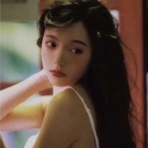 女头我可以喜欢你嘛