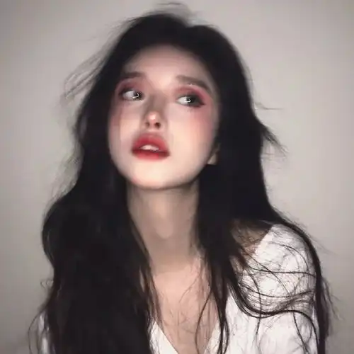 女生头像ins风酷酷的女生头像