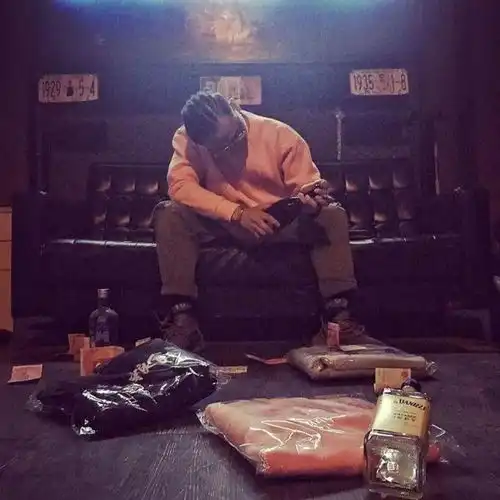孤独患者风格男生头像