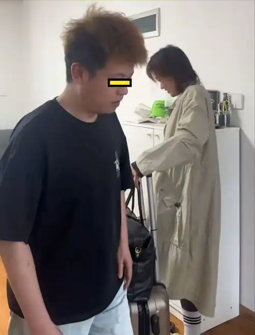 男子一天打3份工还债,妻子却陪男闺蜜去旅游,花3万还觉得花的少