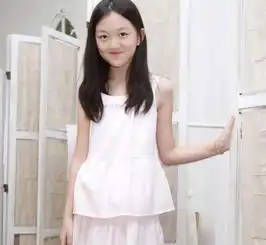 有种逆袭叫13岁李嫣,晒长发披肩美照,气质出众活像翻版王菲