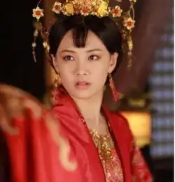 蒋勤勤赵丽颖刘诗诗迪丽热巴郑爽,女星凤冠霞帔造型谁惊艳眼球
