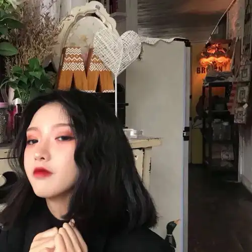 美腻的小姐姐女生头像
