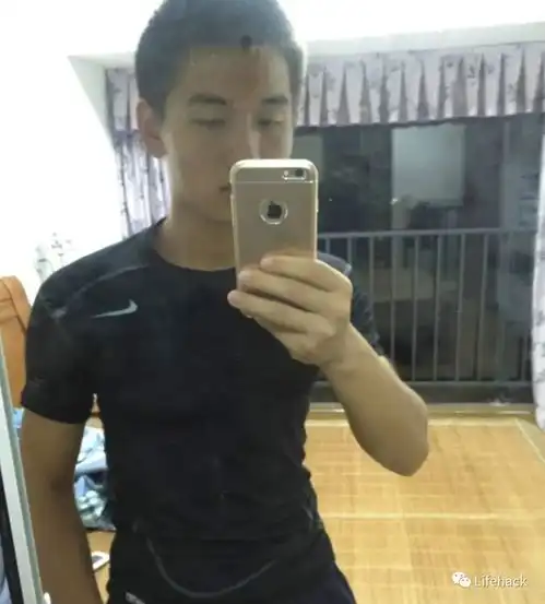 上海漫展筋肉男引发舔屏,这肉体太野了