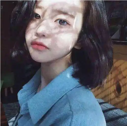 自拍照怎么拍才好看女孩最爱的9个自拍pose超吸睛