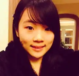 凯丽18岁女儿近照曝光甜美可人图