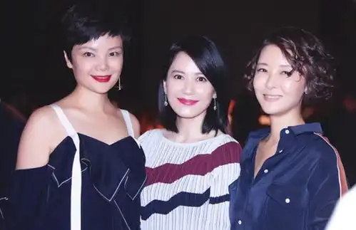 14岁主演红衣少女成青春偶像,息影留学后多次转型,现状如何