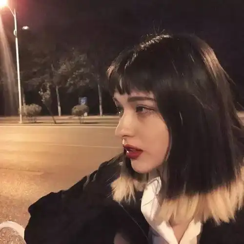 超a真人女生头像