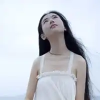 qq头像女生文艺范谢谢你看穿了我的伪坚强