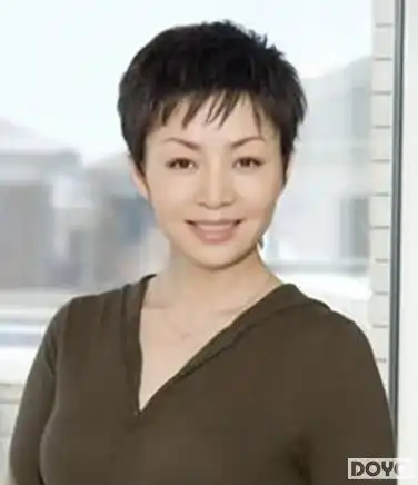 董卿领衔给孩子当后妈的10大漂亮女星