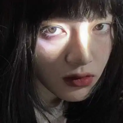 qq女生霸气头像,比较冷酷的美女