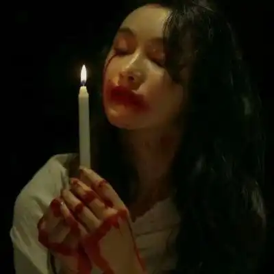 病娇头像女真人带血恐怖血腥病娇女头像