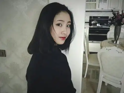 你见过的最美的女性照片是哪张