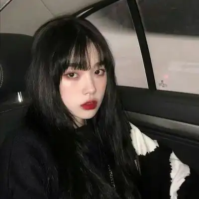 冷酷头像女霸气真人孤独伤感女生头像冷酷