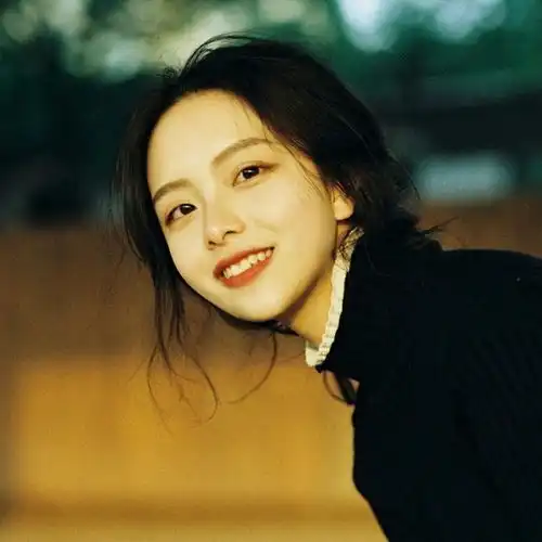 特别好看且很有韵味的女生头像