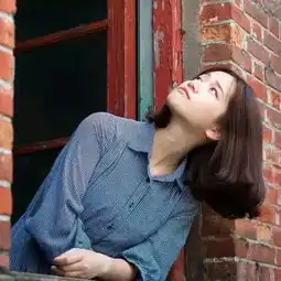 例如这样的图片,来当壁纸