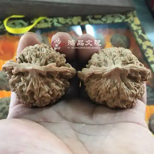 把玩文玩核桃给人们带来的好处,太不可思议了
