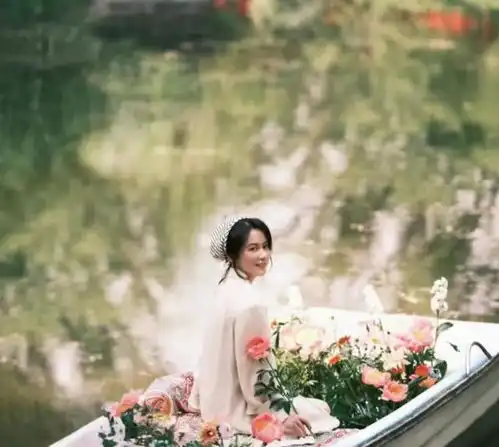 因演小三走红,是文艺男梦中情人,不结婚不生子,今50岁活成这样