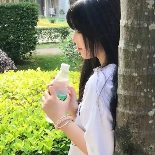 一相思,女生头像