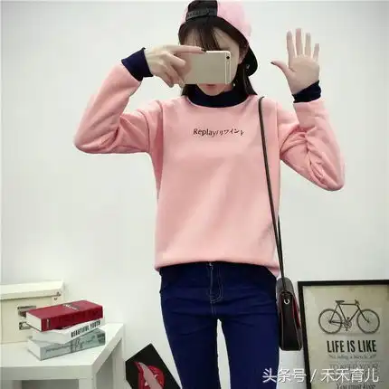 50元买三套加绒卫衣做打底衫,搭配牛仔裤真的超减龄,少女范十足