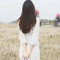 头像女生背影或侧面唯美小清新熟悉到没话题的感觉真难受