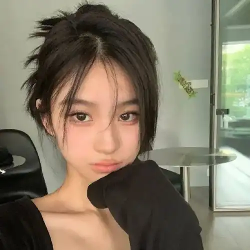 ins女生头像慢慢理解世界,慢慢更新自己