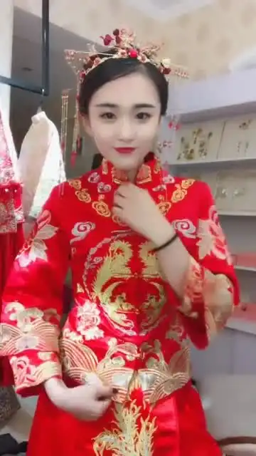 这个新娘火了,穿啥也好看,太美了