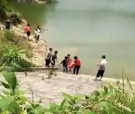 暑假到了千万不要到非正规游泳场所游泳