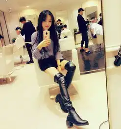 今日去理发店遇到的美女主播,真人比照片上还美