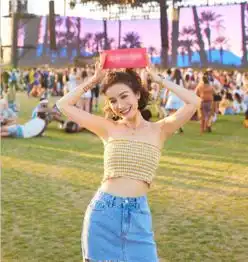 又上热搜吴昕无意卖掉钟汉良礼物惹争议,道歉称工作人员卖的