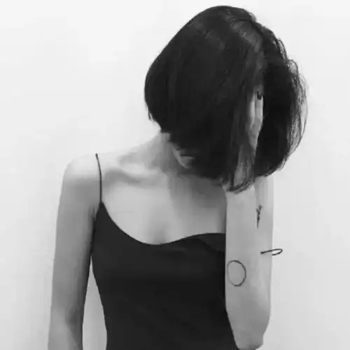 黑白女生头像,高质量女生头像