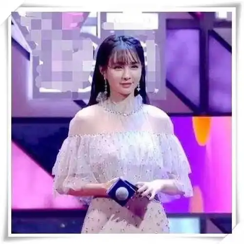 沈梦辰胆真大撞衫谢娜差距立现,网友是不是天然脸一眼看穿