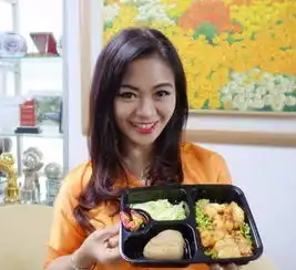 50岁阿姨身材完爆20岁少女,跟儿子合影就像情侣