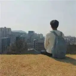 男生背影头像丨做一个最单纯的人,走一段最幸福的路生活