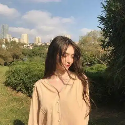 头像很难不爱的气质女头