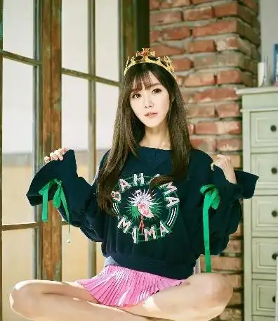 天生丽质,气质美女温柔可人
