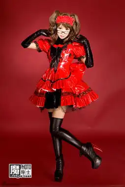 当红游戏美女倾情表现,知名品牌catfish赞助魔导士圣诞大片