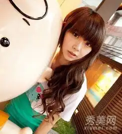 2013最新款韩式长卷发变身甜美小女人