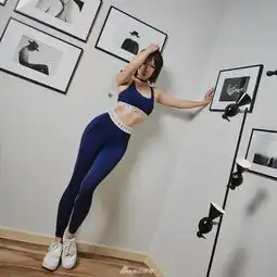 健身女神姜黎明祝新浪20周年生快