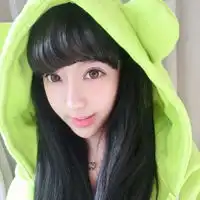 别浪费你正在绽放的青春女生头像