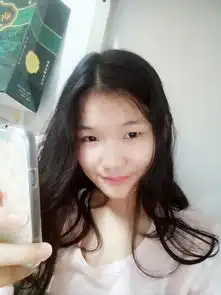 一个27岁的男人,会喜欢一个没谈过恋爱有点幼稚的女孩吗女孩子不怎么打扮自己,平时都是穿工作服出现