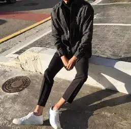 男生高领毛衣穿搭