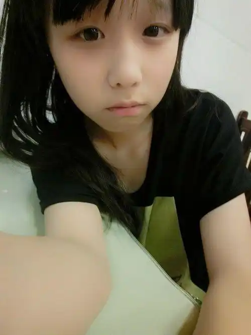 爆照来袭超级可爱的小妹纸爆照勾搭娱乐休闲yy官方论坛poweredbydiscuz