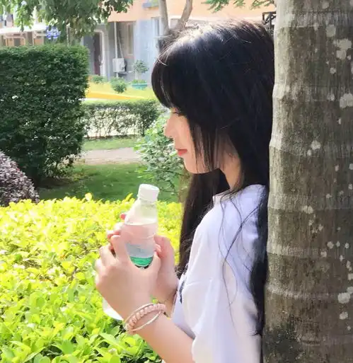 女头丨没有人回头是为了再爱你一遍